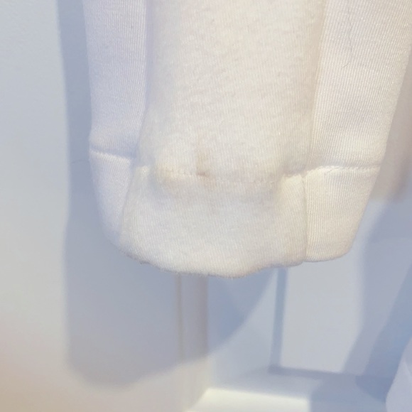 White suit “athlesure” style - Picture 7 of 7